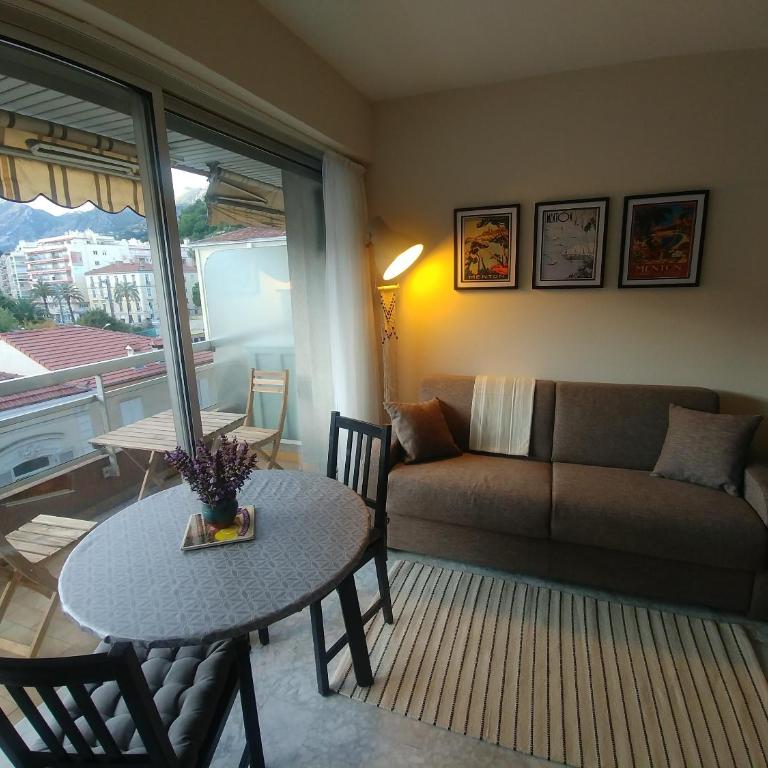 Studio avec Parking Privé au Cœur de la Ville - Appartement 1 Chambre - 7
