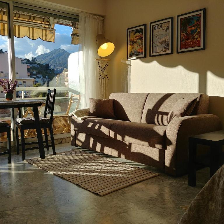Studio avec Parking Privé au Cœur de la Ville - Appartement 1 Chambre - 4