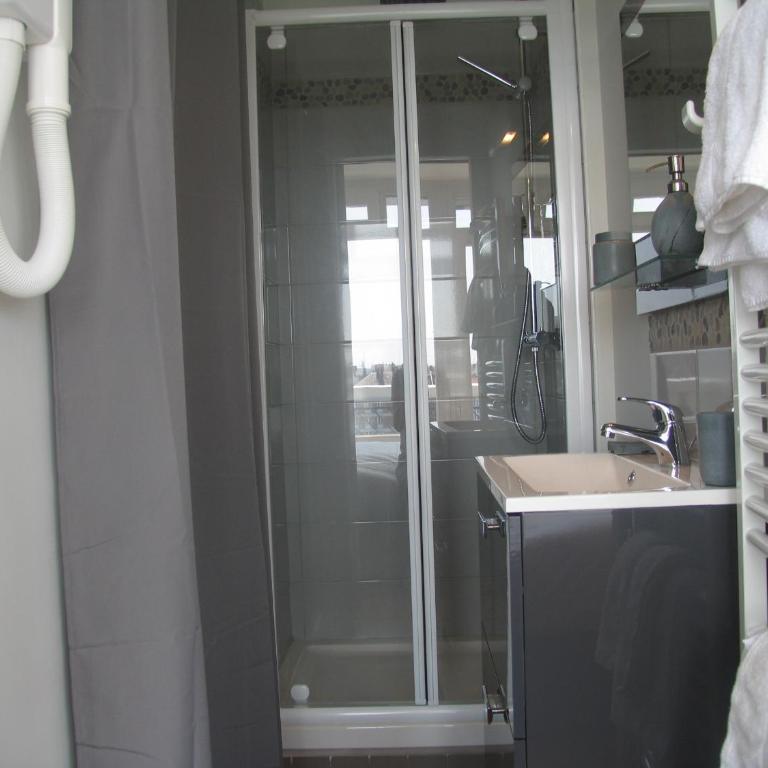 Escale Quai George V avec terrasse et parking semi privatif - Superior Studio - 28