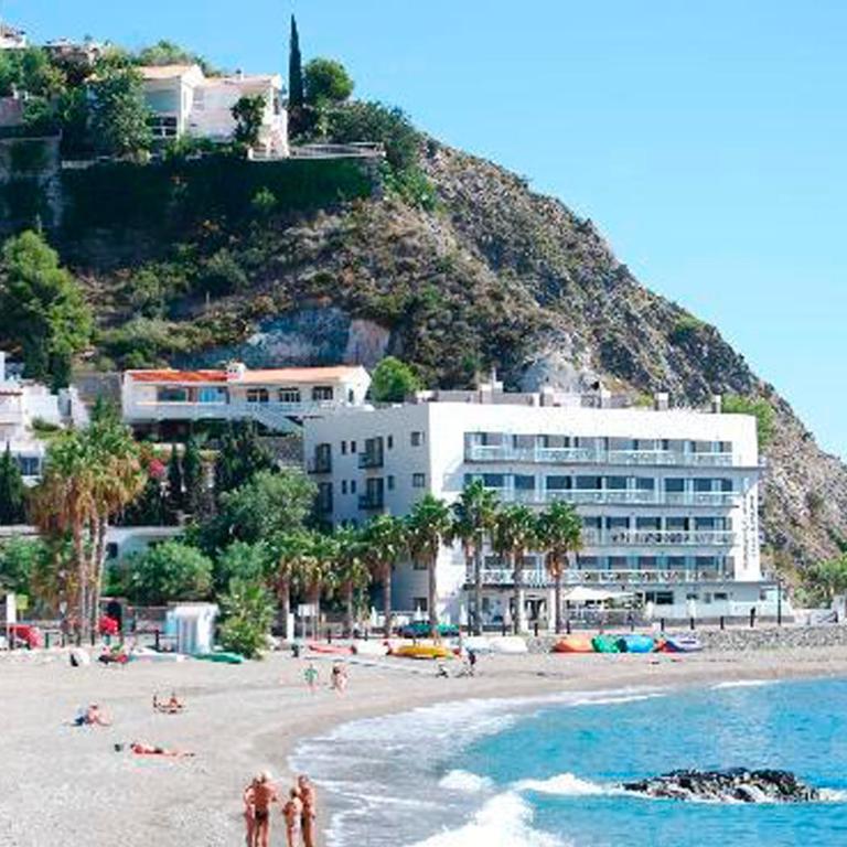 CHALET CON PISCINAS Y VISTAS DE ENSUEÑO - Casa de 5 dormitorios - 59