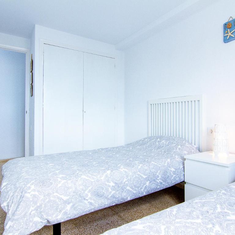 Primera línea en Playa Sur. Plaza Constitución - Apartamento - 13
