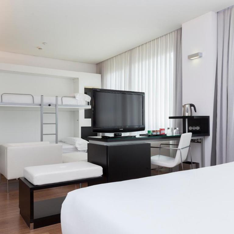 Axor Barajas - Habitación Doble Executive con servicio gratuito de enlace con el aeropuerto - 1 o 2 camas - 8