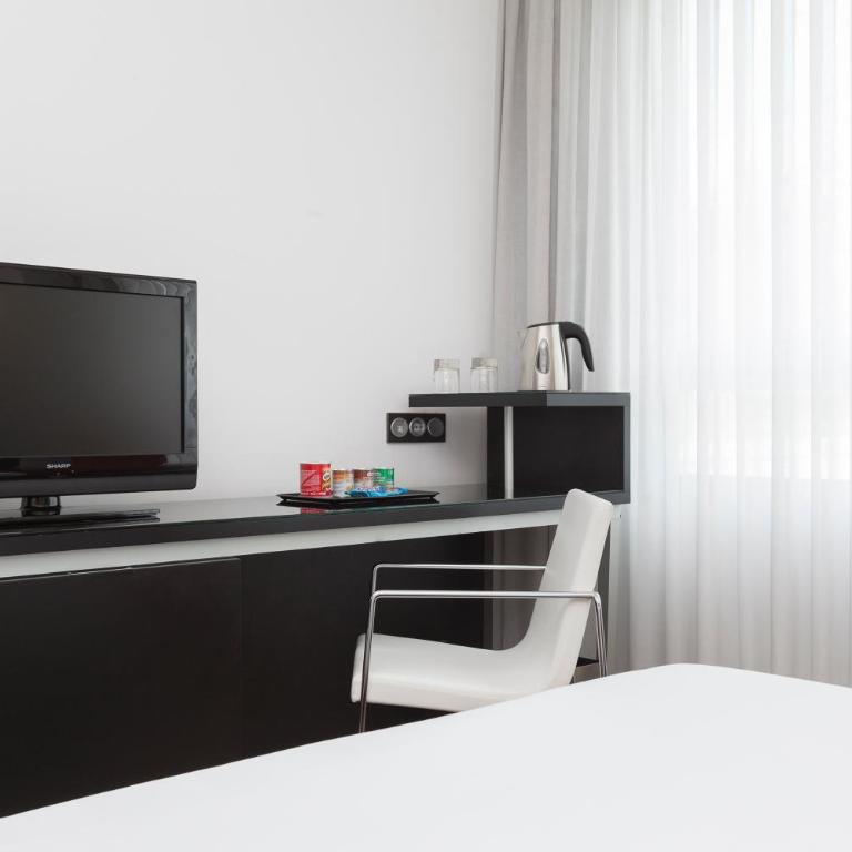 Axor Barajas - Habitación Doble con servicio gratuito de enlace con el aeropuerto - 1 o 2 camas - 15