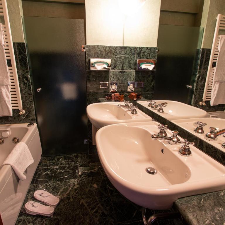 Albergo Le Due Corti - Camera Quadrupla - 1