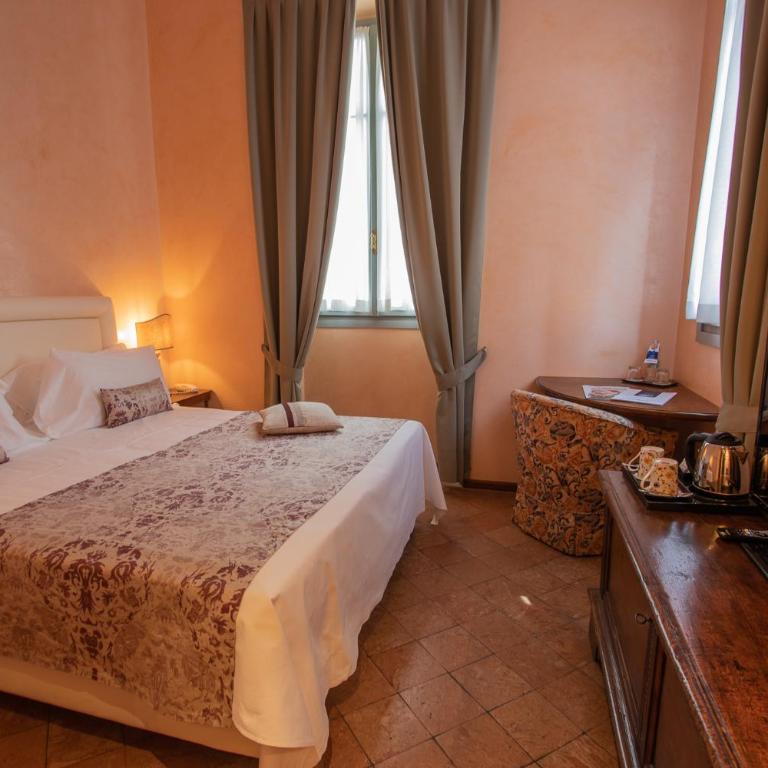 Albergo Le Due Corti - Camera Matrimoniale/Doppia con Letti Singoli - 5