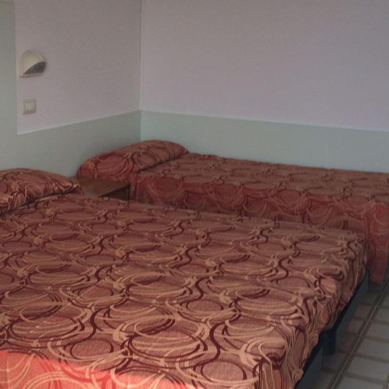 Hotel Adriana - Camera Tripla Standard - 2