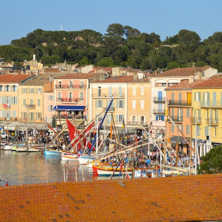 Magnifique Studio à deux pas du port de Saint-Tropez - Studio Apartment - 1