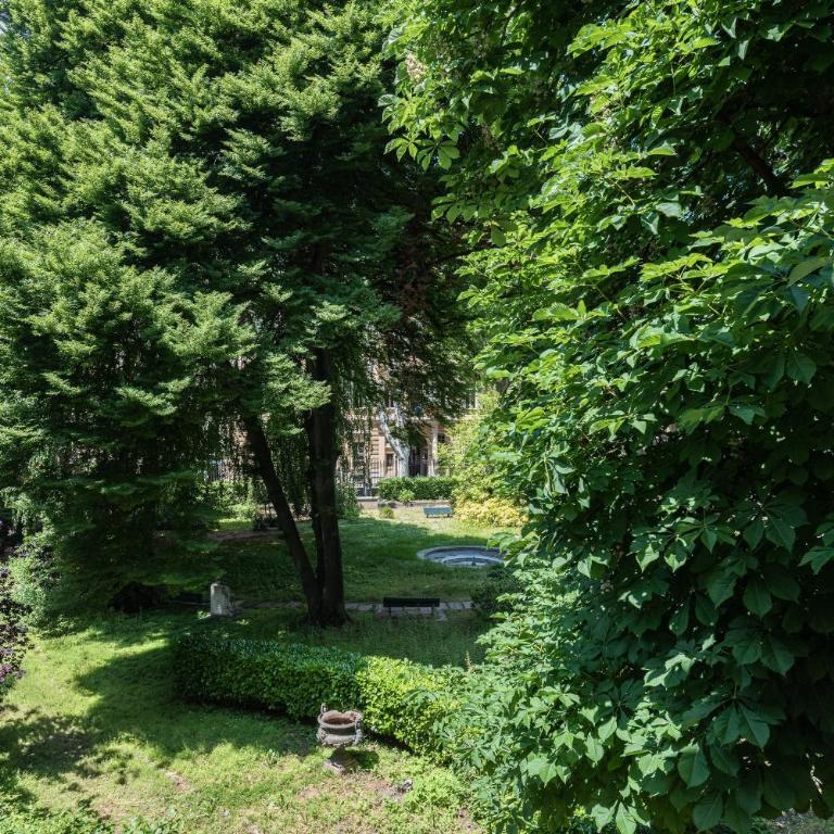 Palazzo Del Carretto-Art Apartments and Guesthouse - Apartment with Garden View - 5