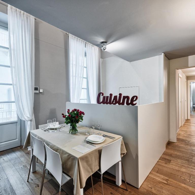 Palazzo Del Carretto-Art Apartments and Guesthouse - Apartment with Garden View - 17