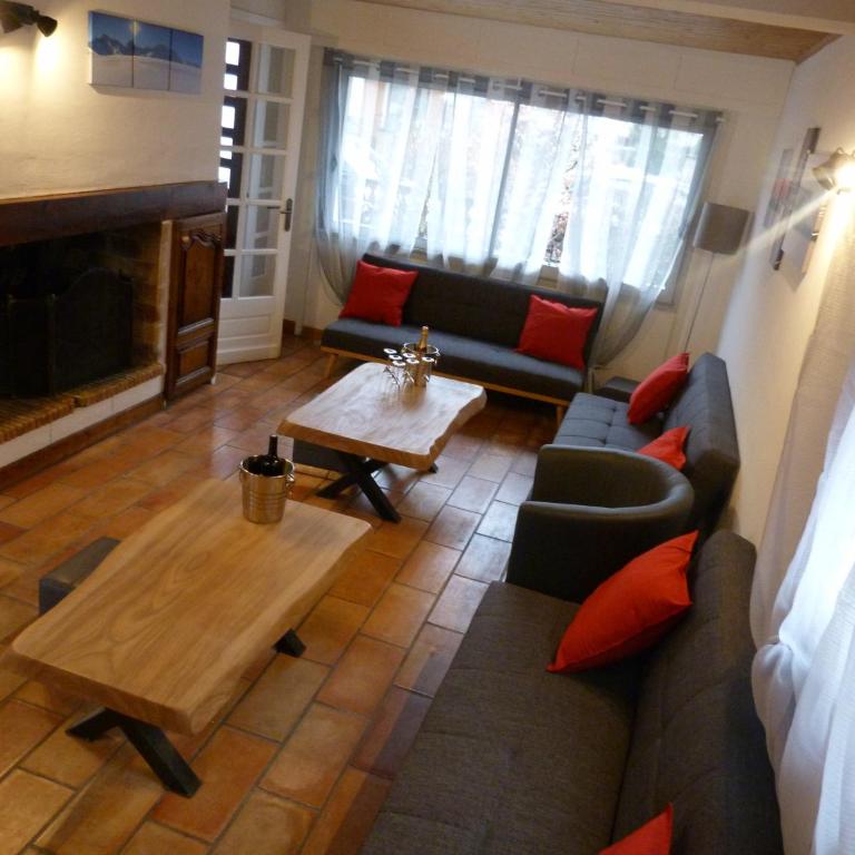Grand Gîte Saint-Lary centre pour 15 pers. pouvant accueillir jusqu’à 17 pers. - Maison 7 Chambres - 6