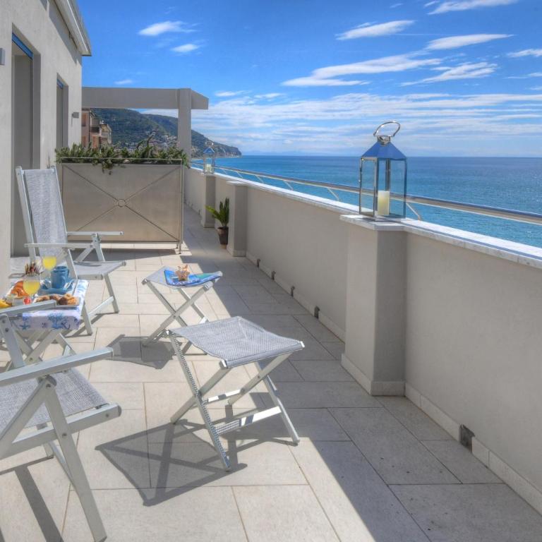 Vela d’Oro - Deluxe Double Room with Balcony and Sea View - 7