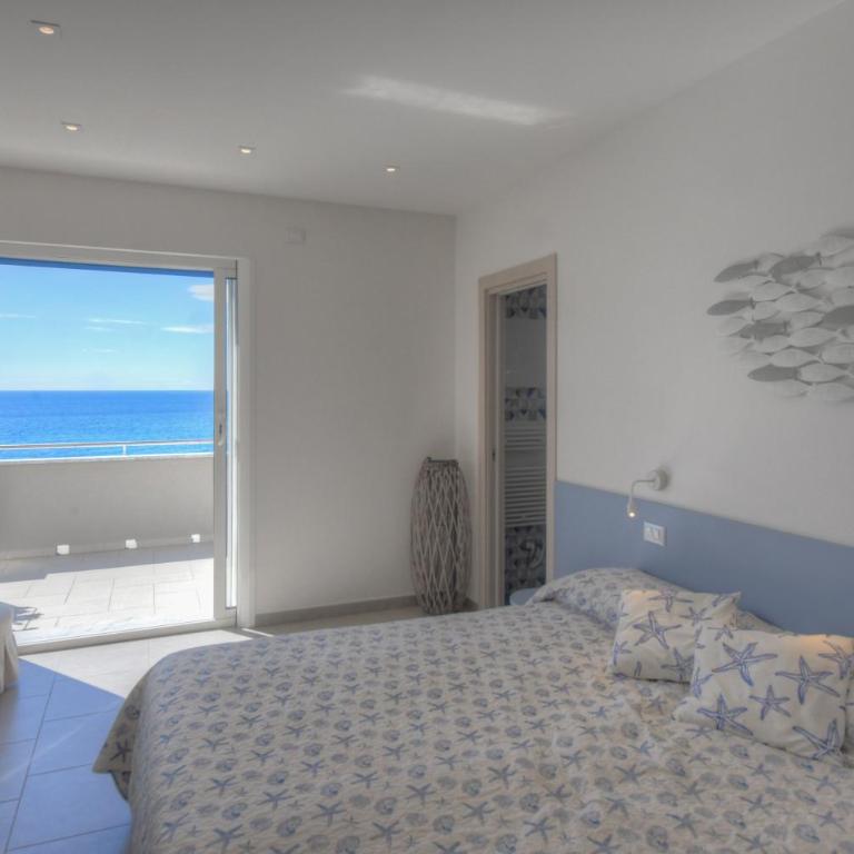 Vela d’Oro - Deluxe Double Room with Balcony and Sea View - 15