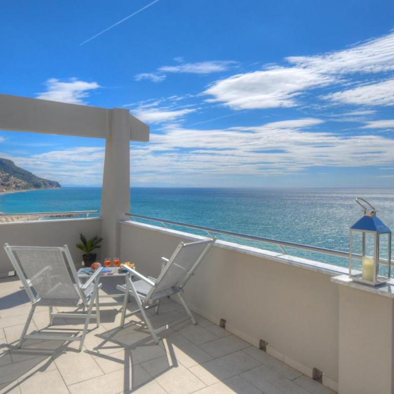 Vela d’Oro - Deluxe Double Room with Balcony and Sea View - 4