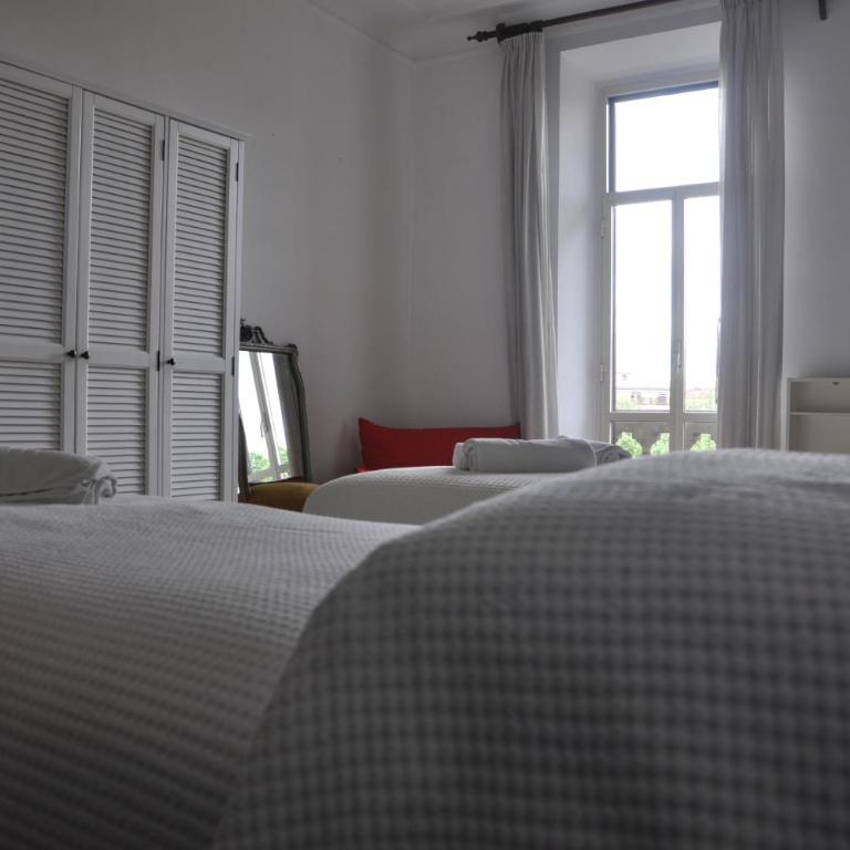 Interno 7 - Camera Tripla con Bagno in Comune - 7