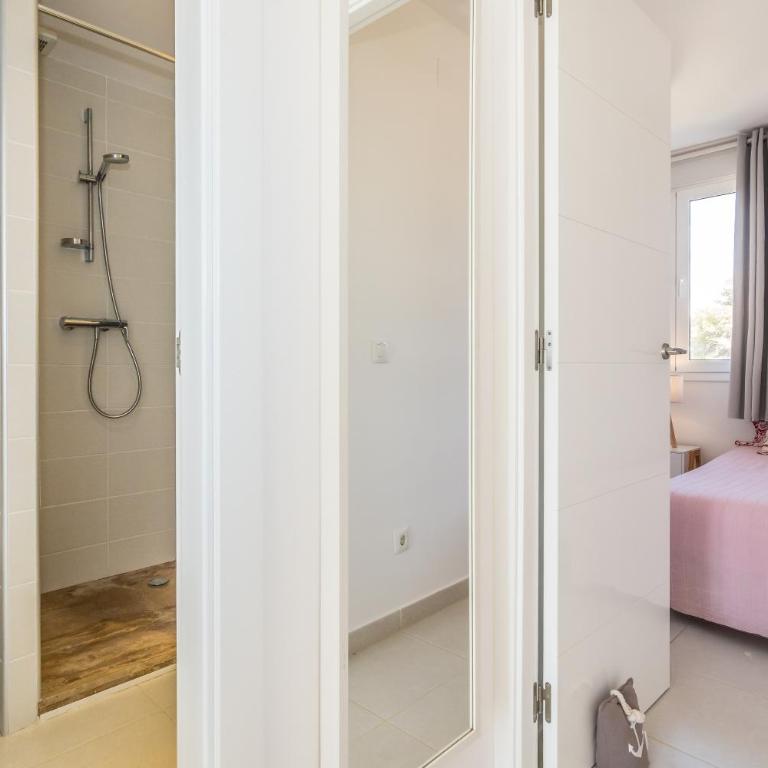 Apartamento Bellas Vistas - Two-Bedroom Apartment - 17
