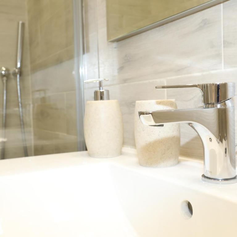 Unique luxury apartment and rooms - Camera Matrimoniale Deluxe - 14