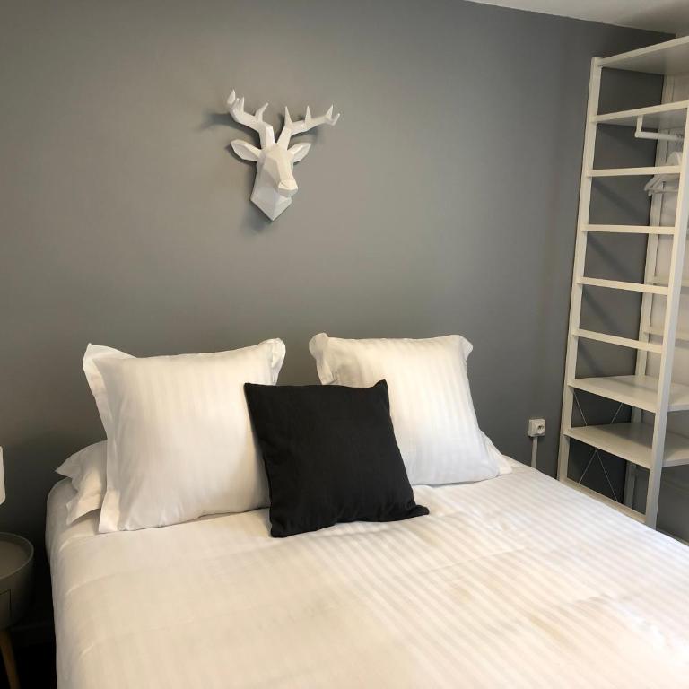 Hôtel Génépi - Petite Chambre Double ou Lits Jumeaux Économique - 4