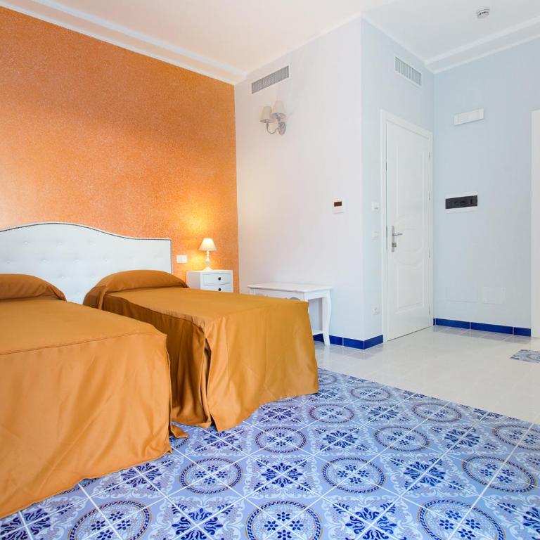 Odysseus Hotel - Standard Double Room - 2