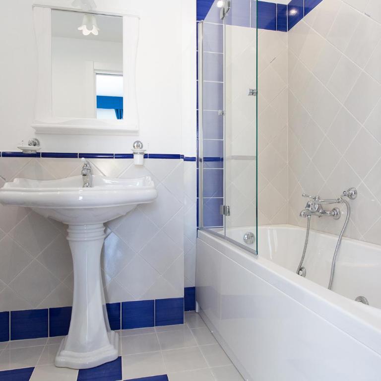 Odysseus Hotel - Superior Double Room - 17