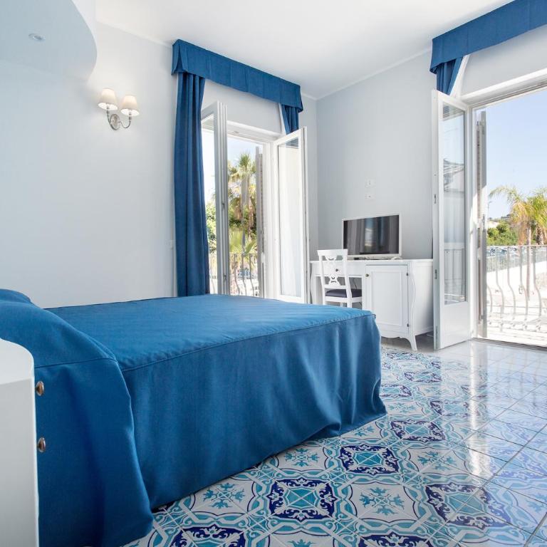 Odysseus Hotel - Superior Double Room - 18
