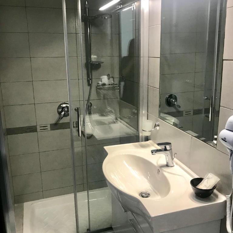 Vacanze Partenopee - Double Room with Private Bathroom - 5