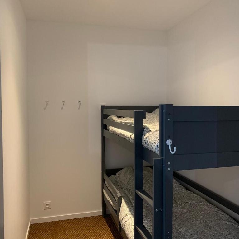 Appartement rénové & calme - Centre-ville 4 à 6 Pers - 2eme Étage Cuisine Équipée- Linge et Ménage en option - Appartement 2 Chambres - 18