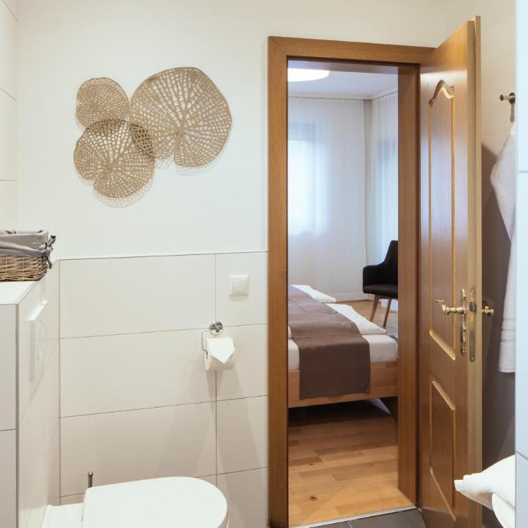 Pension Auszeit Velden - Deluxe Doppelzimmer mit Balkon - 6