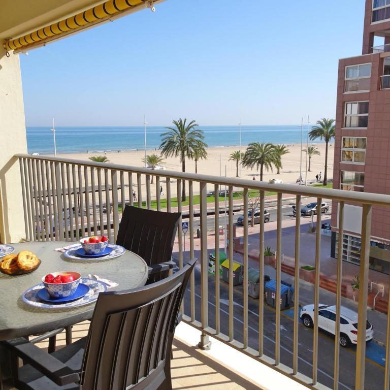 NEPTUNO GANDIA Primera Línea - Alquiler Familias - Apartamento de 3 dormitorios - 1