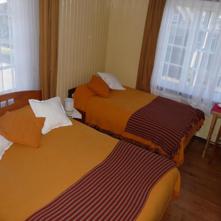 Hostal Opapa Juan - Standard Triple Room - 2