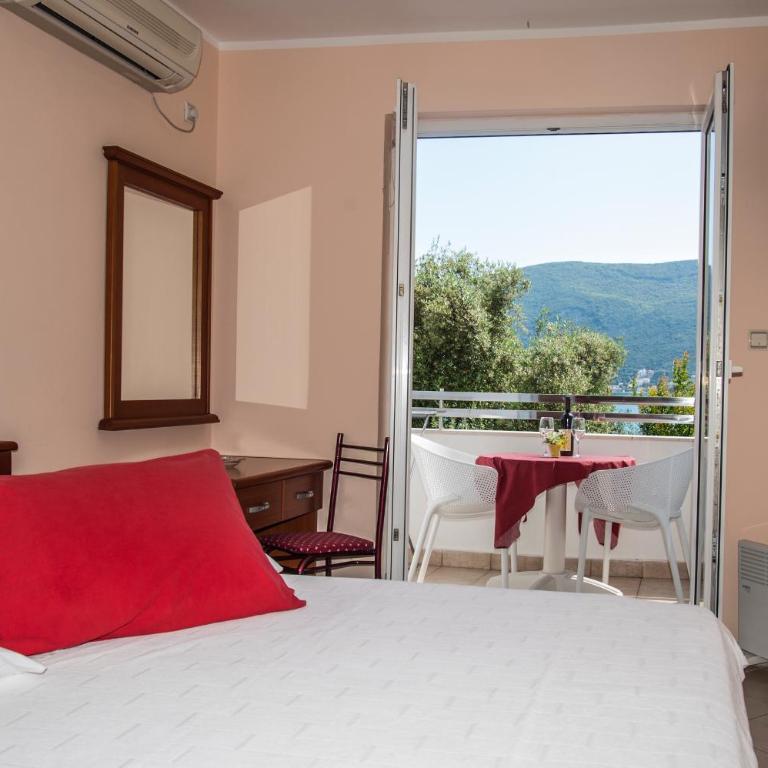 Apartments Mako - One-Bedroom Apartment with Balcony - 10