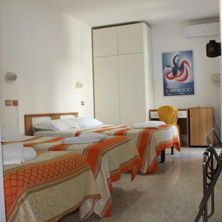 Hotel Derna - Camera Quadrupla - 2