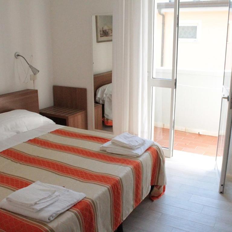 Hotel Derna - Camera Matrimoniale Economy - 3
