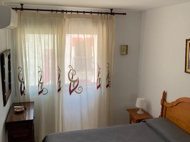 Hostal Mediterraneo - Habitación Doble - 1 o 2 camas - 11