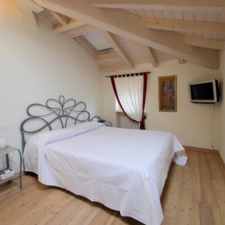 Corte degli ulivi - Appartamento con 2 Camere da Letto - 9