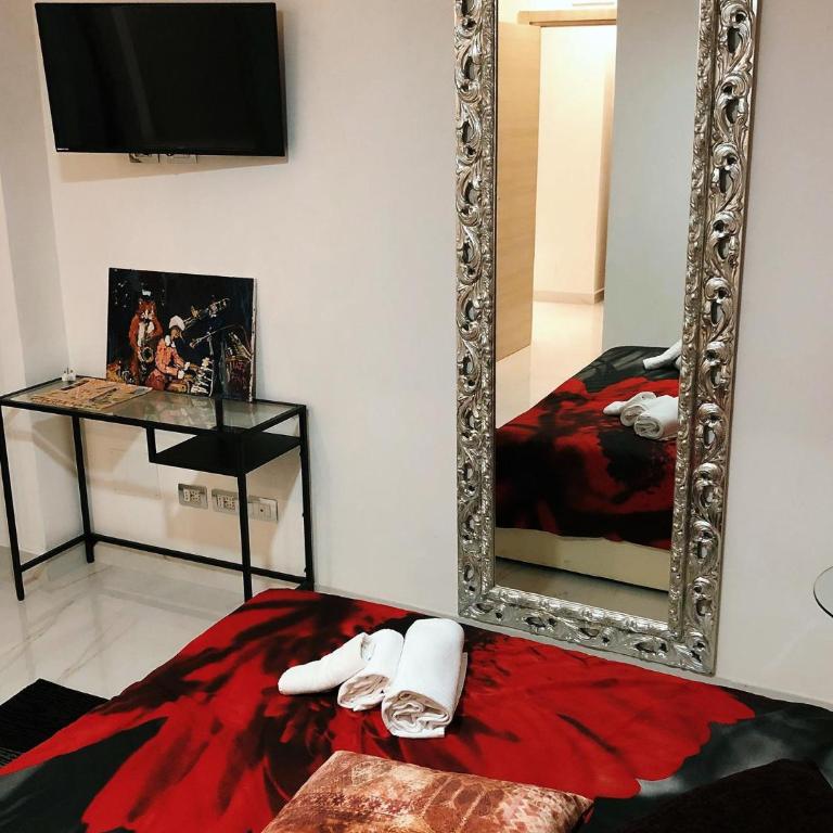 Spagna Gregoriana 46 - Three-Bedroom Apartment - 11