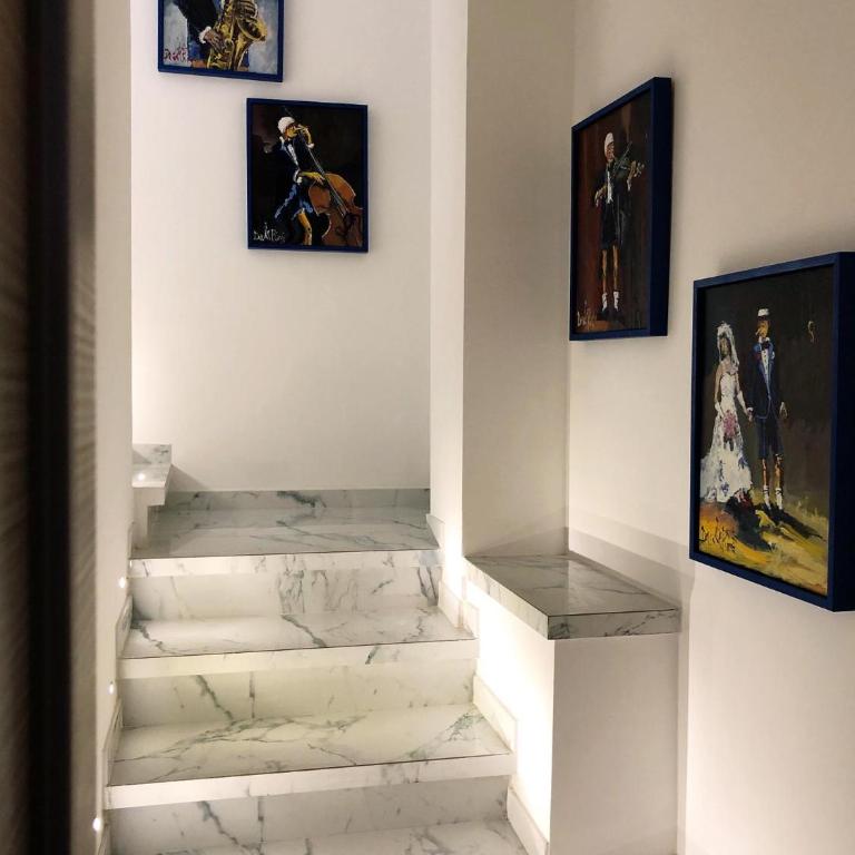 Spagna Gregoriana 46 - Three-Bedroom Apartment - 24
