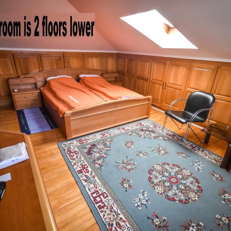 Villa Old Town - Dvokrevetna Soba sa Bračnim Krevetom - Potkrovlje - 5