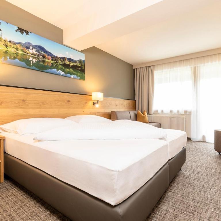 Hotel Stockerwirt - Doppelzimmer mit Seeblick - 5