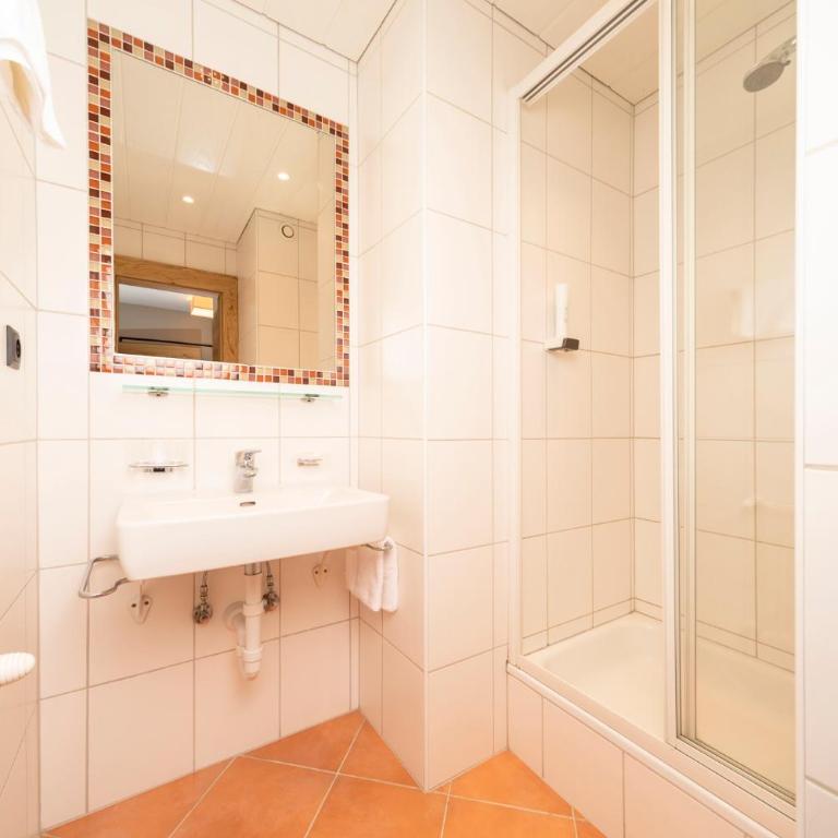 Hotel Stockerwirt - Doppelzimmer mit Balkon - 4