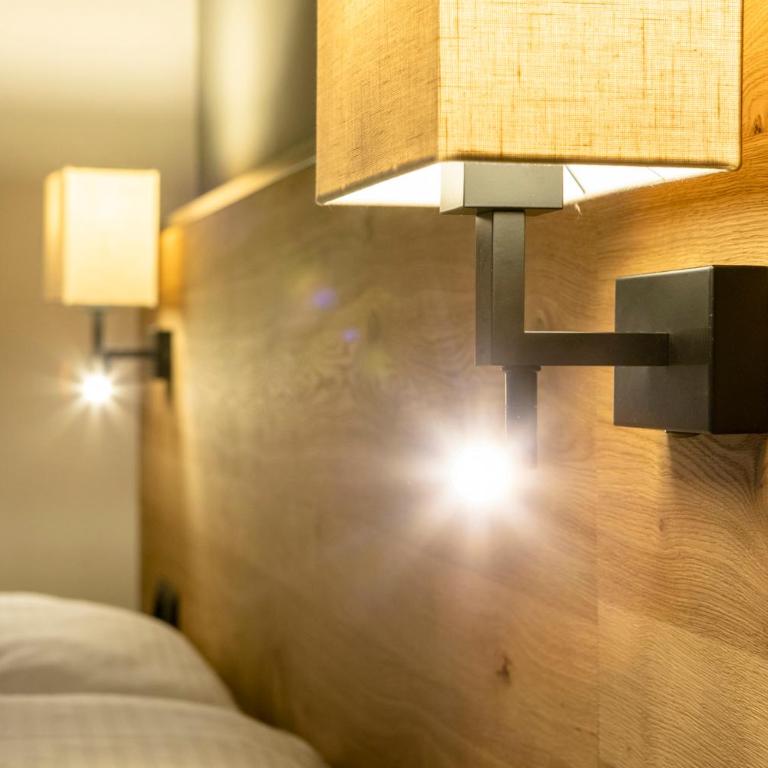 Hotel Stockerwirt - Doppelzimmer mit Seeblick - 4