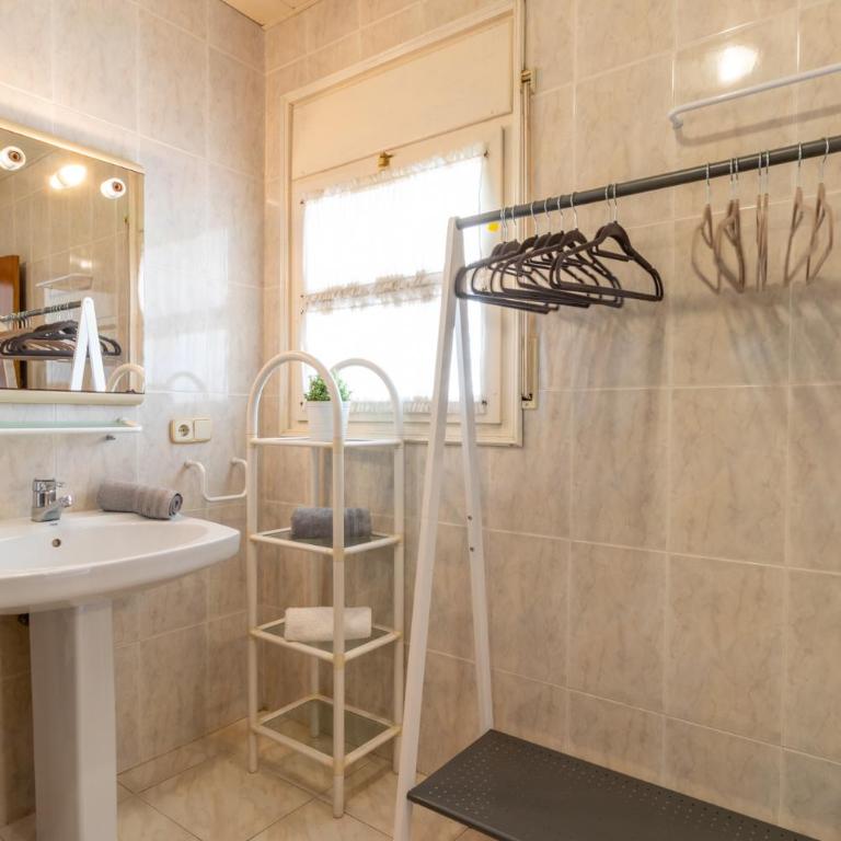 Goldhome - Montseny 11 - Private heated pool - Villa con piscina privada - 21