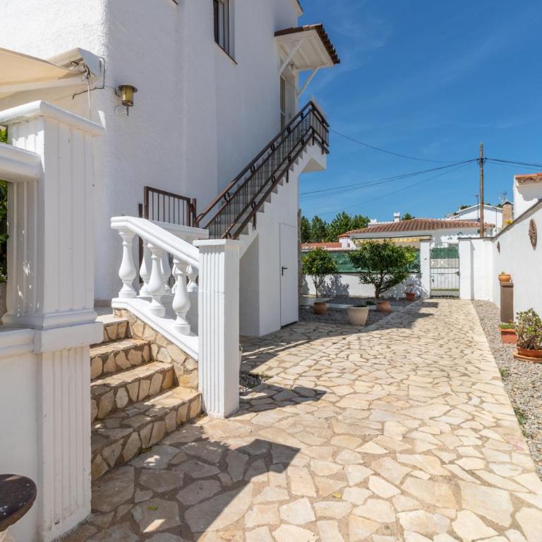 Goldhome - Montseny 11 - Private heated pool - Villa con piscina privada - 33
