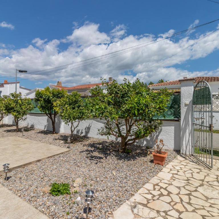 Goldhome - Montseny 11 - Private heated pool - Villa con piscina privada - 38