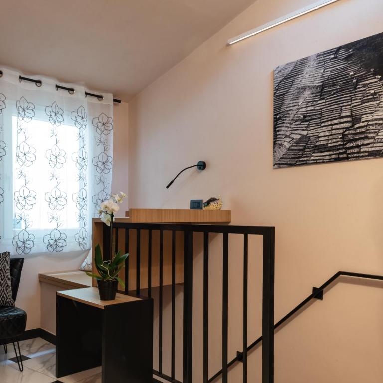Malbo - Deluxe Doppelzimmer mit Balkon und Meerblick - 11