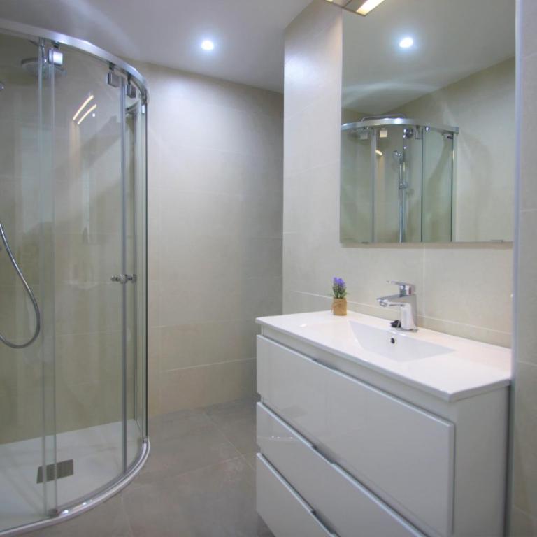 City Sea Views II Alicante - Two-Bedroom Apartment - 12
