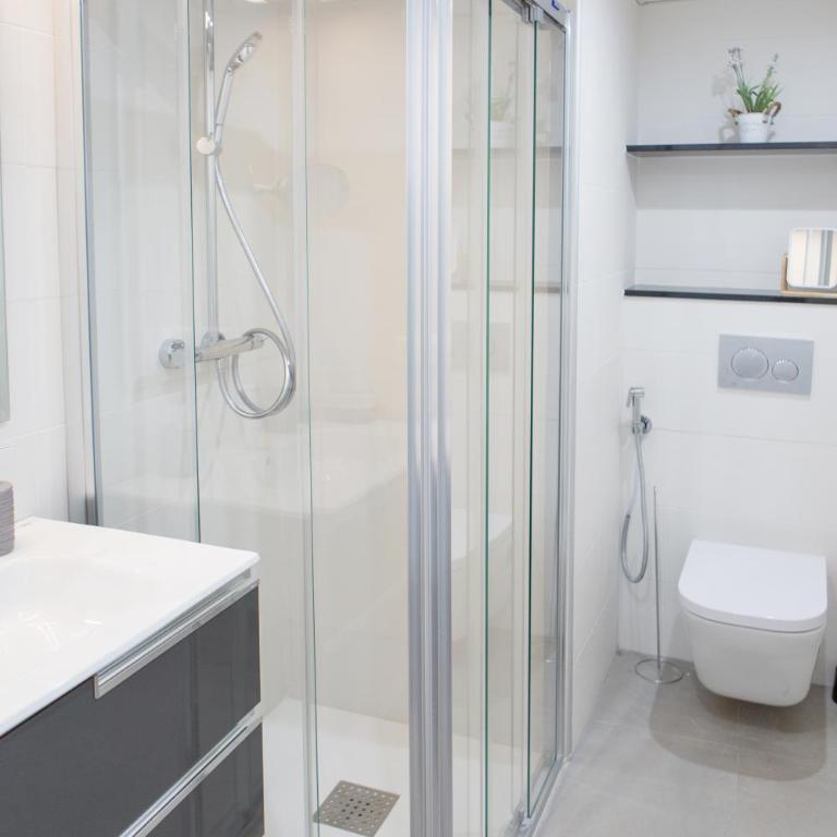City Sea Views II Alicante - Two-Bedroom Apartment - 13