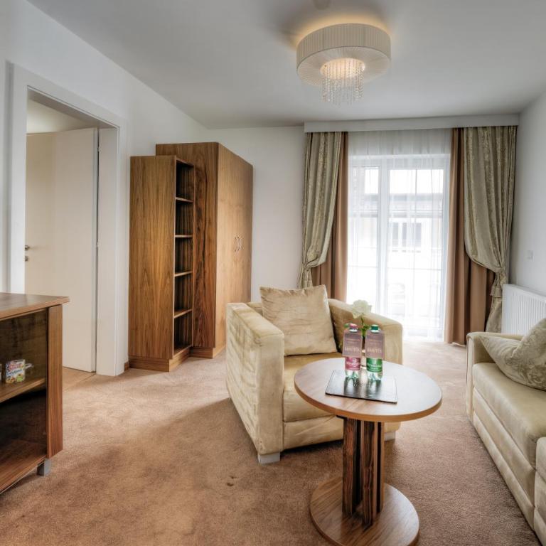 Hotel Brigitte - Standard Suite - 5