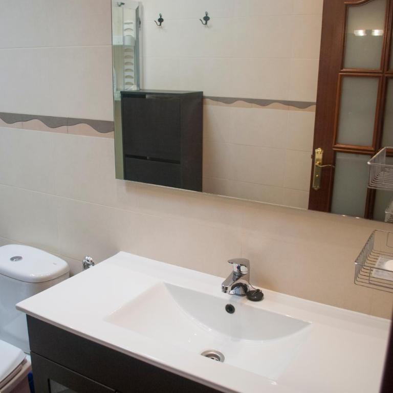 Beach Apartment Puerto del Carmen Apt 20 - Two-Bedroom Apartment - 16
