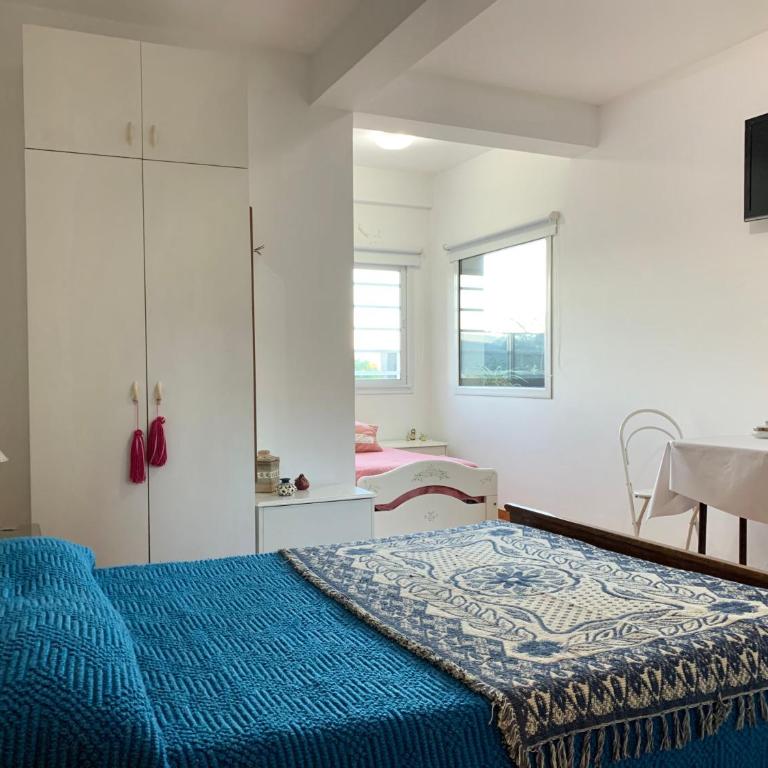 Habitación Caléndulas- Hospedaje Lo De Juan Y Mabel - Habitación Doble con vistas al jardín - 5