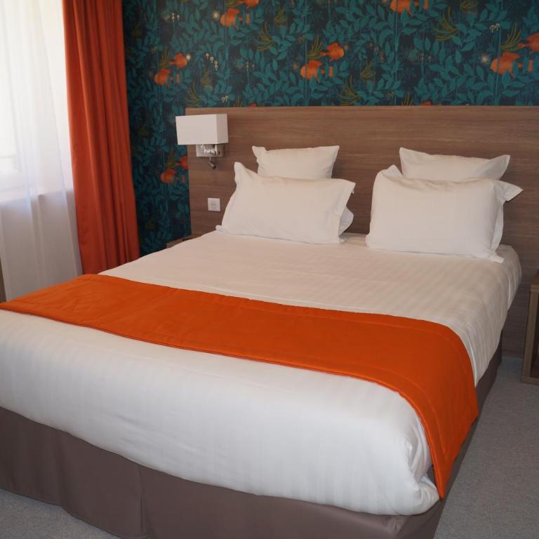 Logis hotel du Rhône - Chambre Lit King-Size Standard - 2